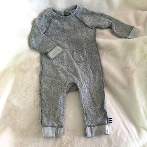 Splendid one piece baby romper 6-9 months